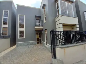 Furnished 4bdrm Duplex in Kira Tarmack for Sale