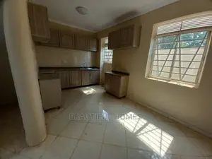 Furnished 4bdrm Duplex in Tarmacked Area, Kira for Sale