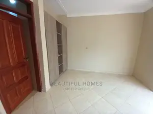 Furnished 4bdrm Duplex in Tarmacked Area, Kira for Sale