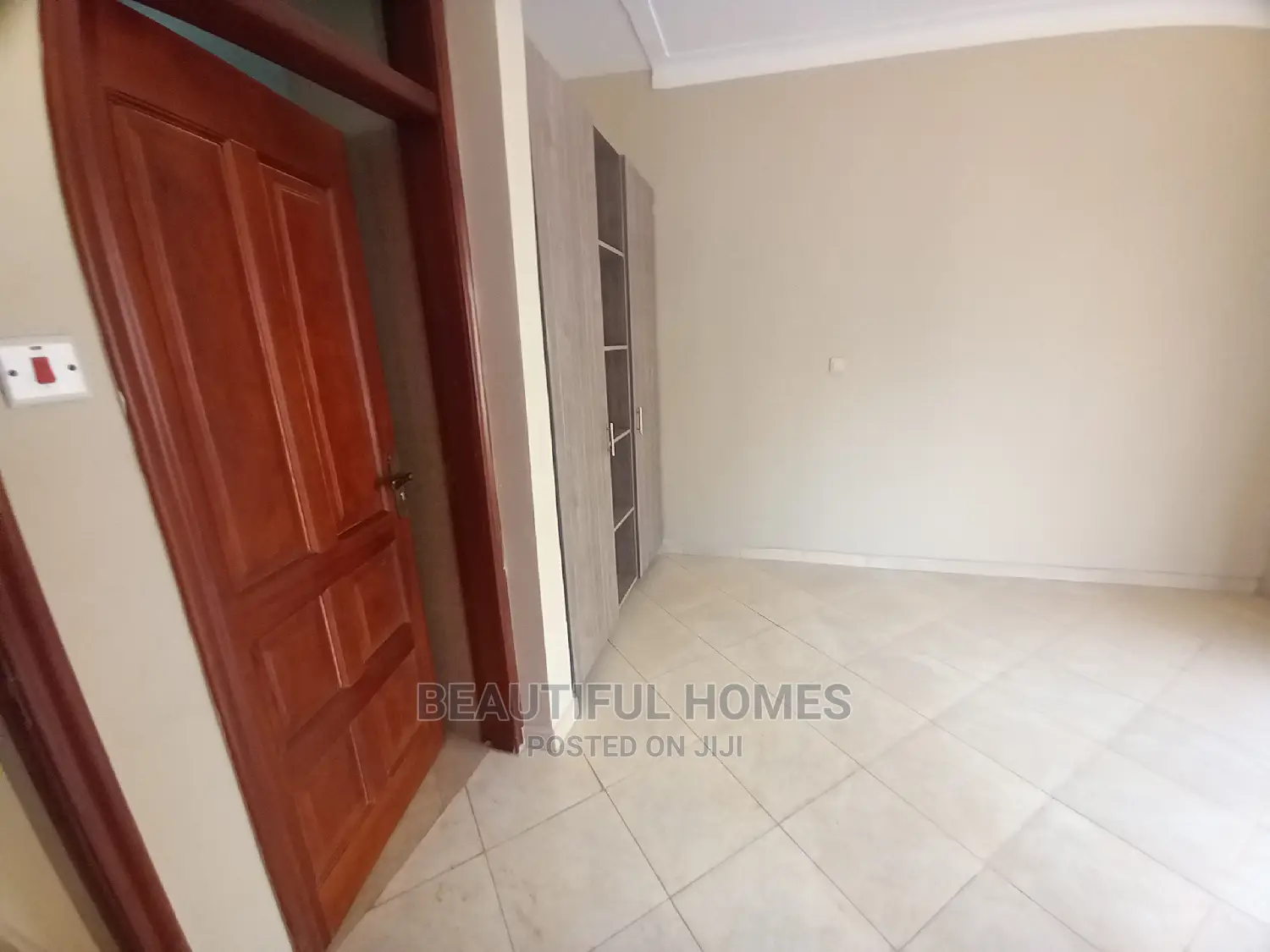 Furnished 4bdrm Duplex in Tarmacked Area, Kira for Sale