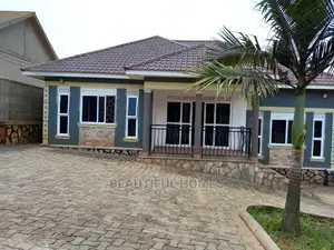 Furnished 4bdrm House in Kira 1 for Sale