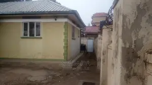 3bdrm Bungalow in Kololo Property, Central Division for Rent
