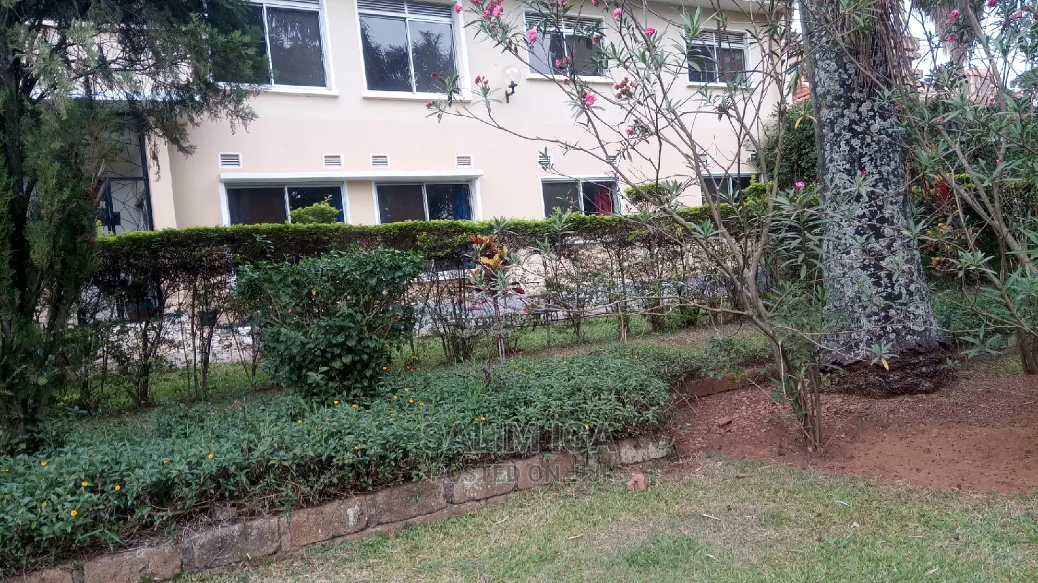 Furnished 2bdrm Block of Flats in Kololo Property, Central Division