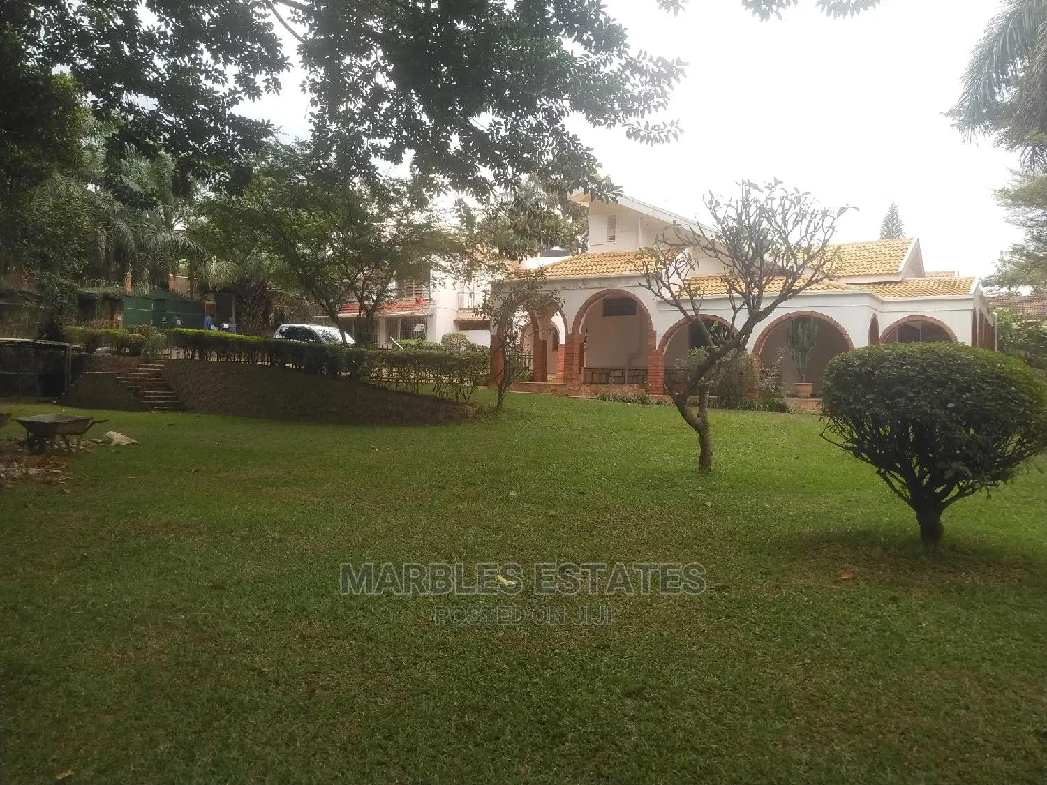 10bdrm Bungalow in Naguru, Central Division for Rent