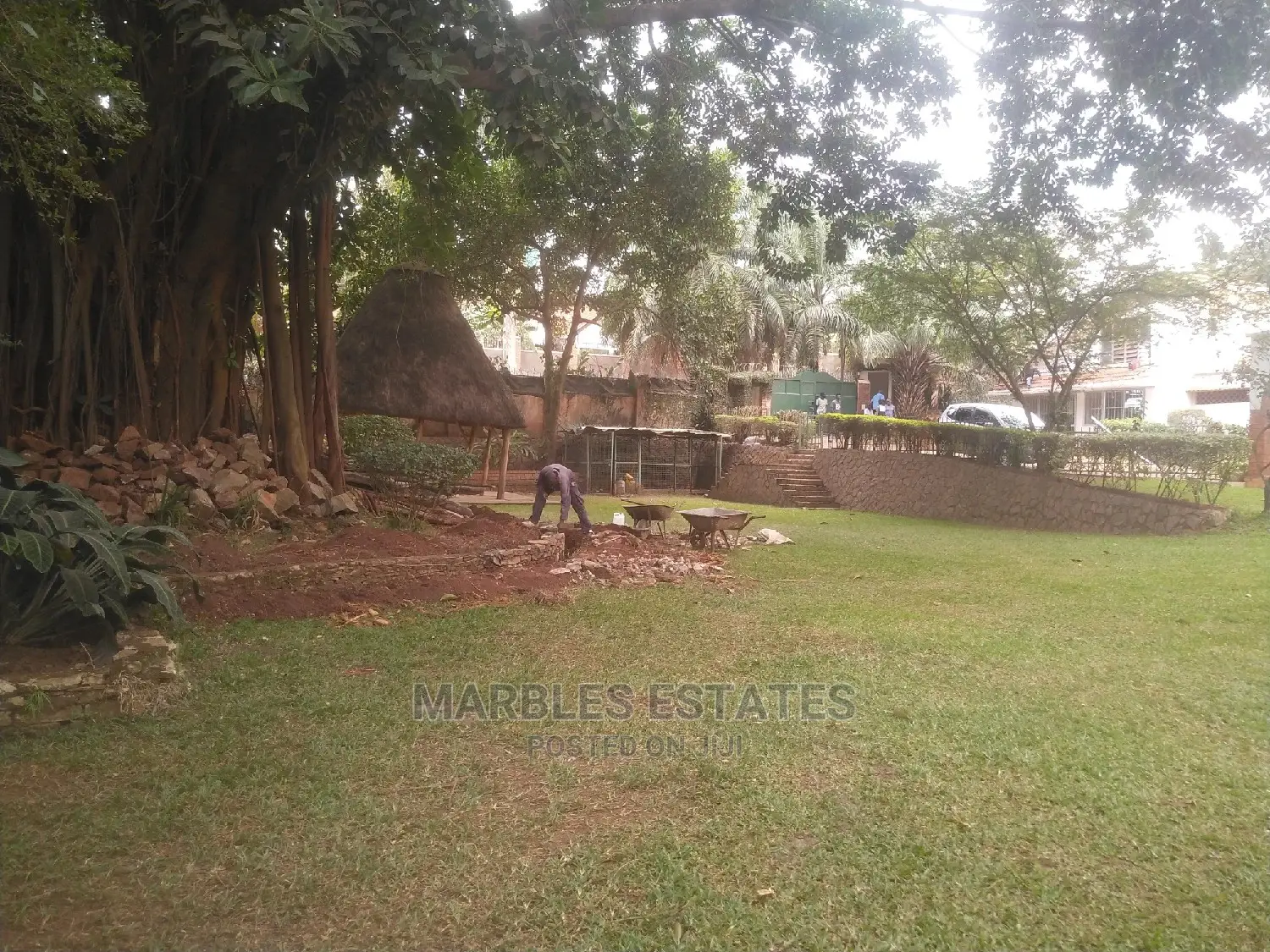 10bdrm Bungalow in Naguru, Central Division for Rent