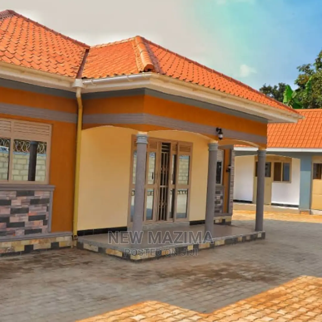 3bdrm Bungalow in Wakiso Namusera, Division a for Sale