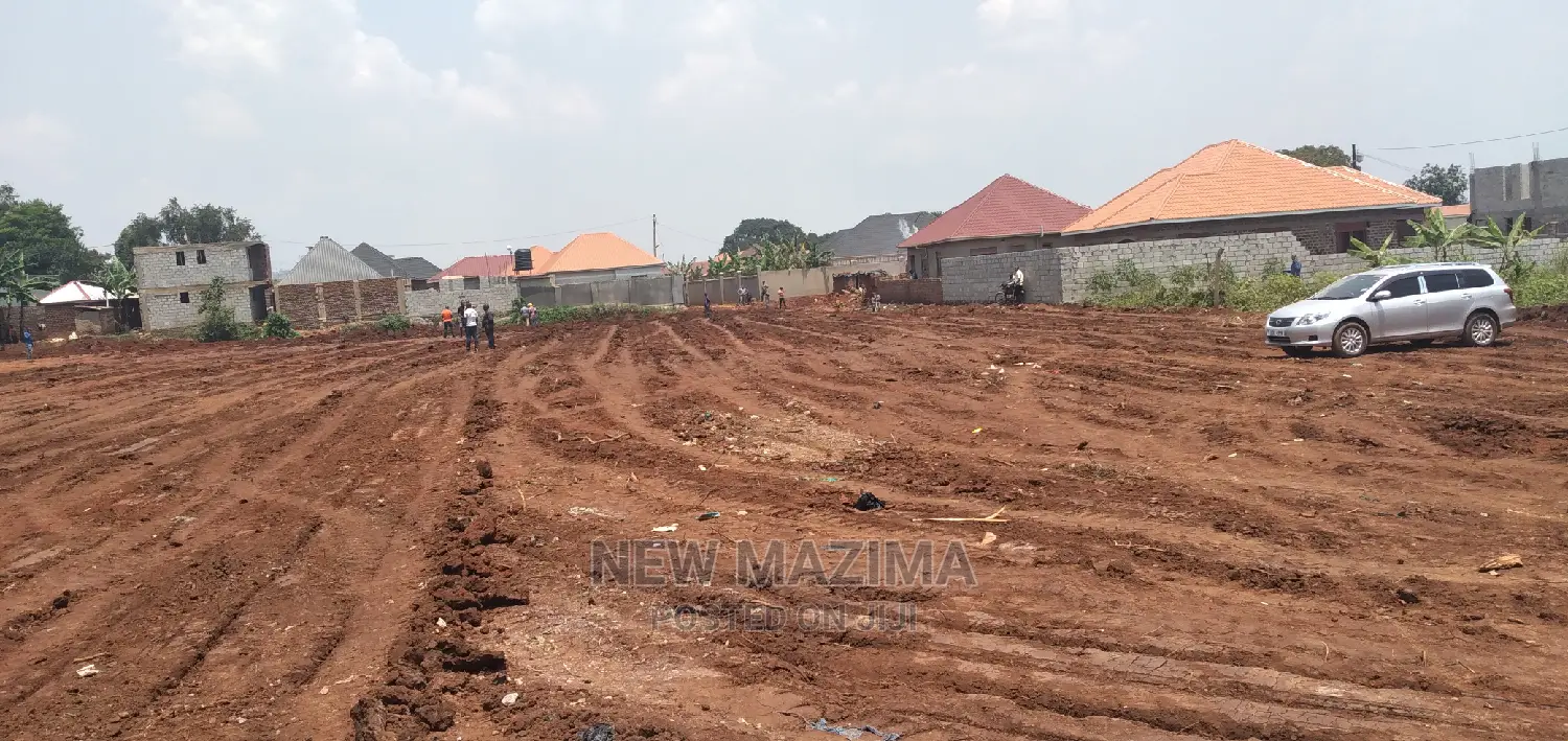 Very Prime Plot on Quicksale After Munyonyo Near Kazi Beach
