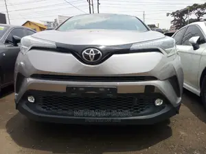 Photo - Toyota C-Hr 2019 Limited FWD Silver