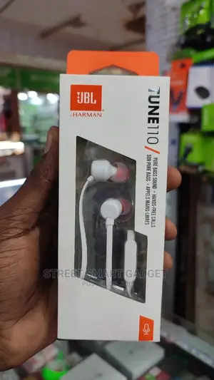 Tune 110 Earphones
