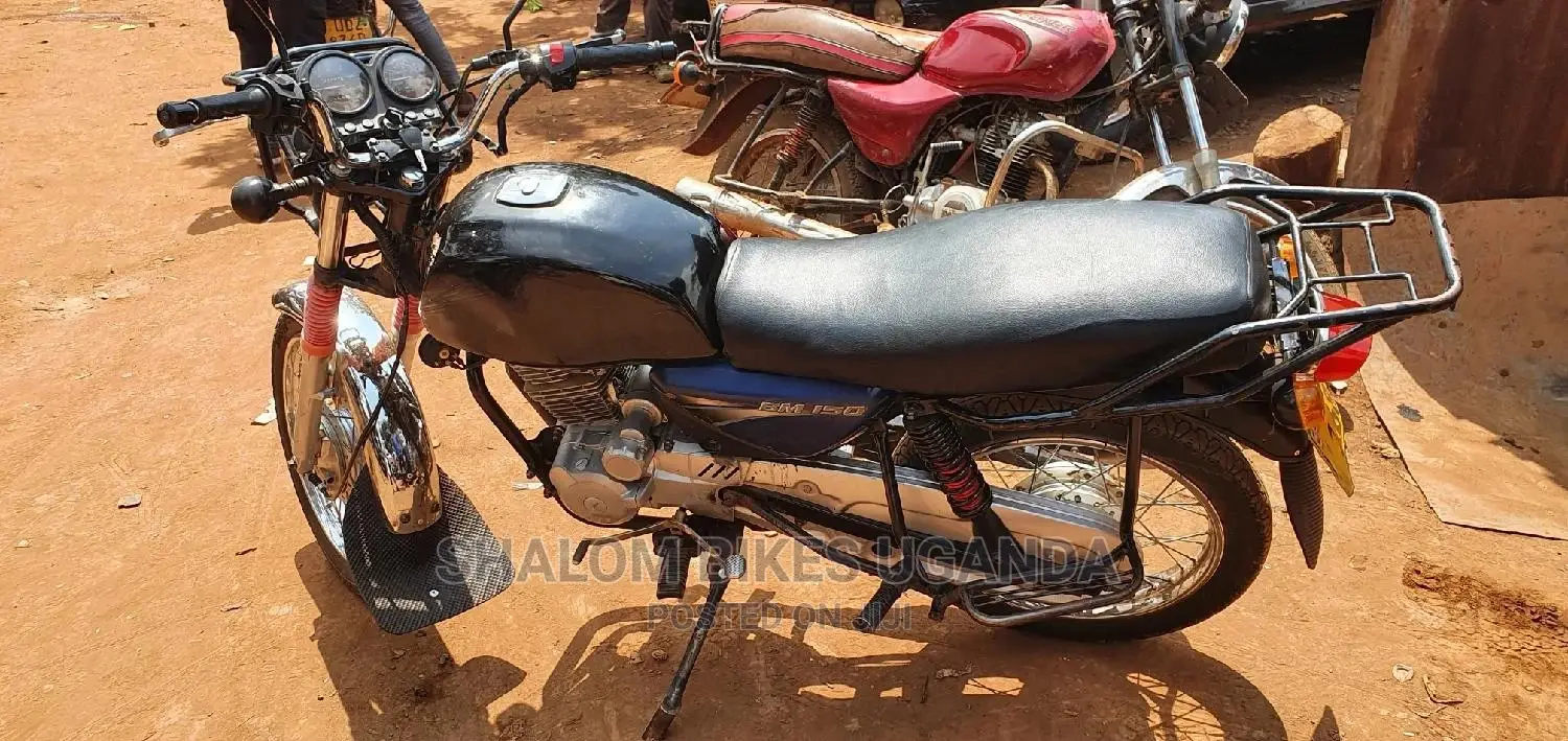 Bajaj 2022 Black