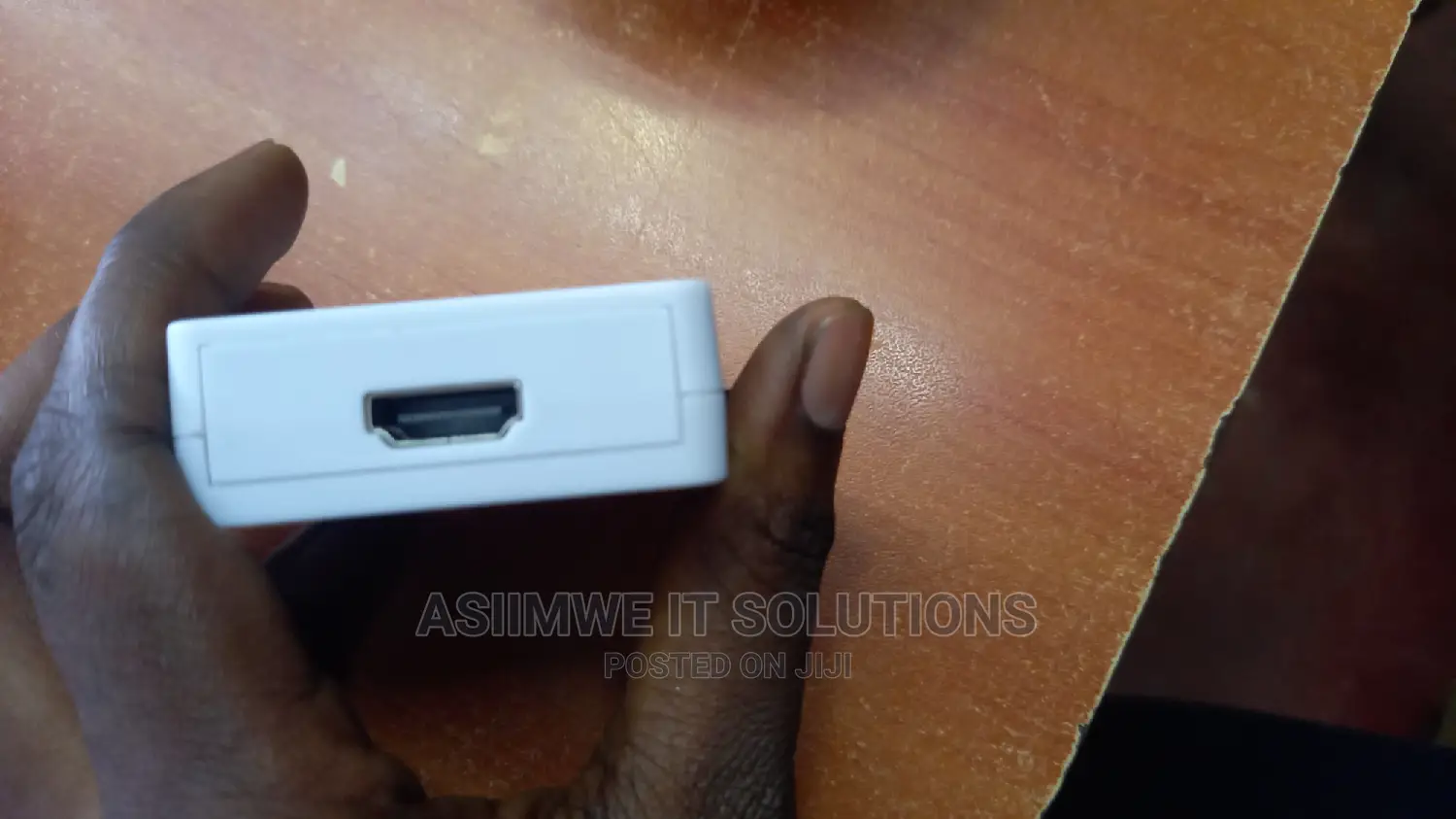HDMI to Banana/Av Converter