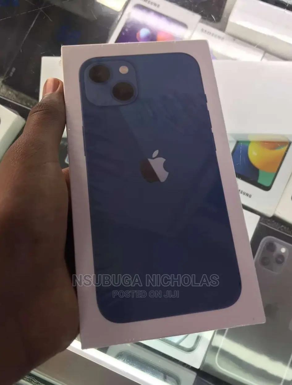 New Apple iPhone 13 128 GB Blue