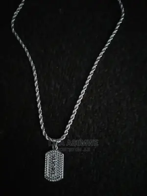 Necklaces Available for Both Unisex