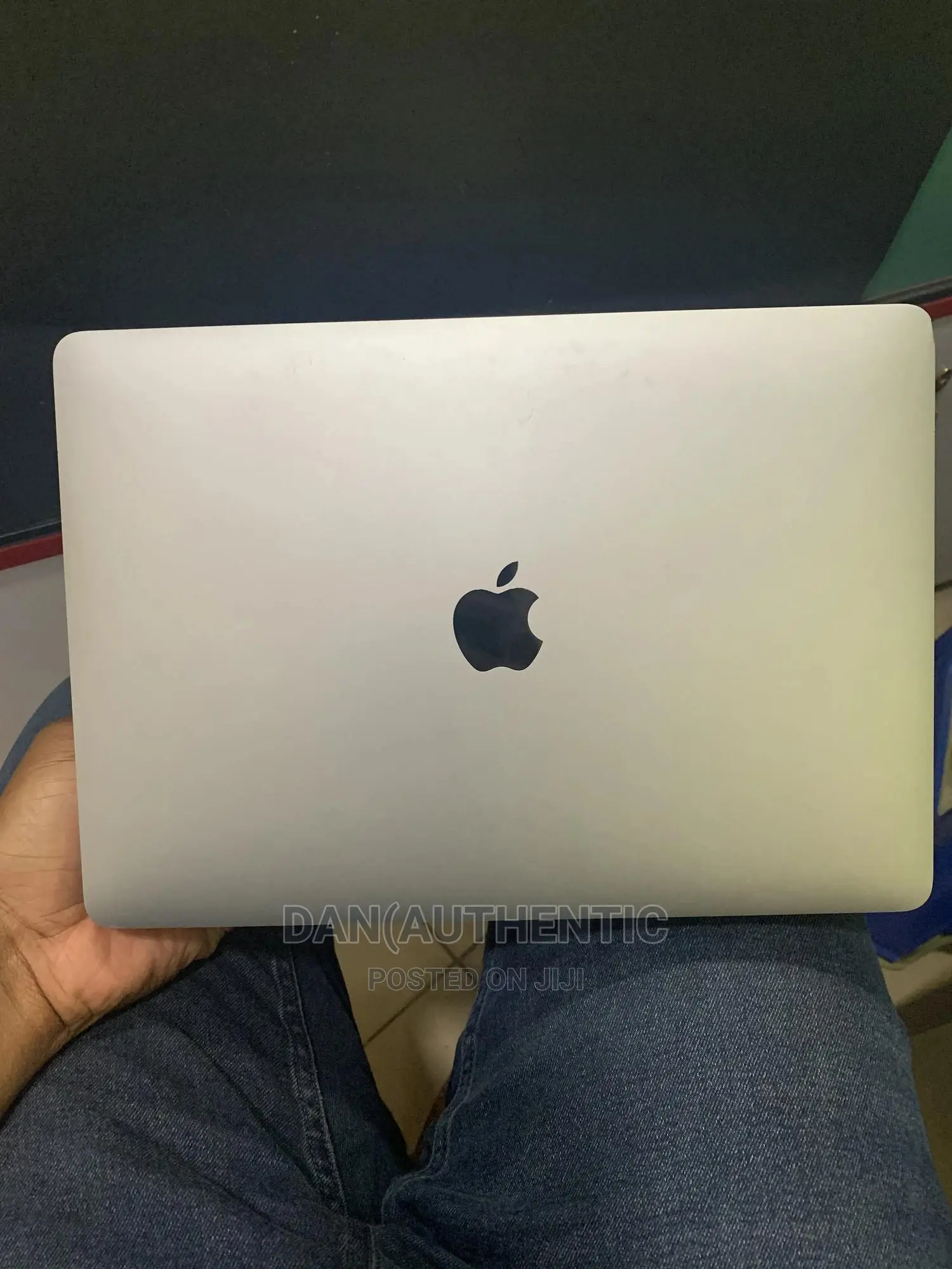 Laptop Apple MacBook 2019 8GB Intel Core I5 SSD 256GB