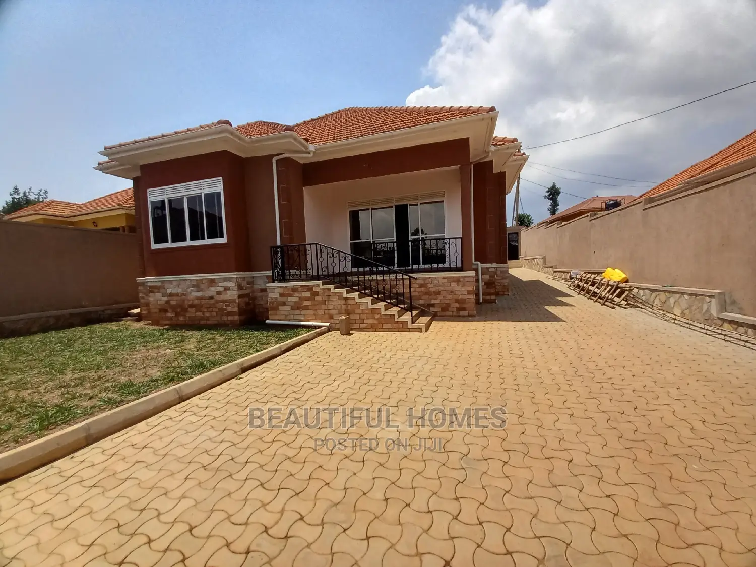 Furnished 4bdrm House in Minister'S Parlour, Kira for Sale