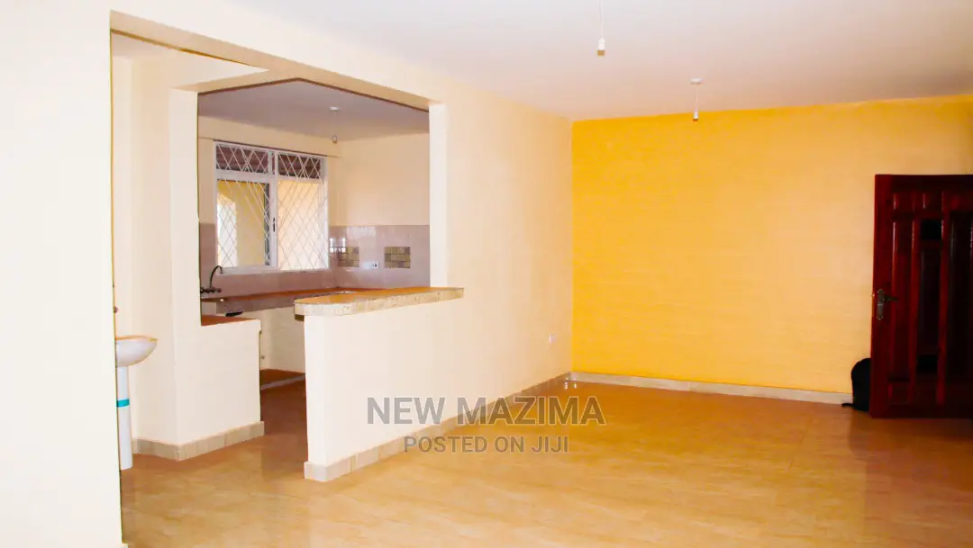 3bdrm Townhouse/Terrace in Muyenga Heights, Central Division for Sale
