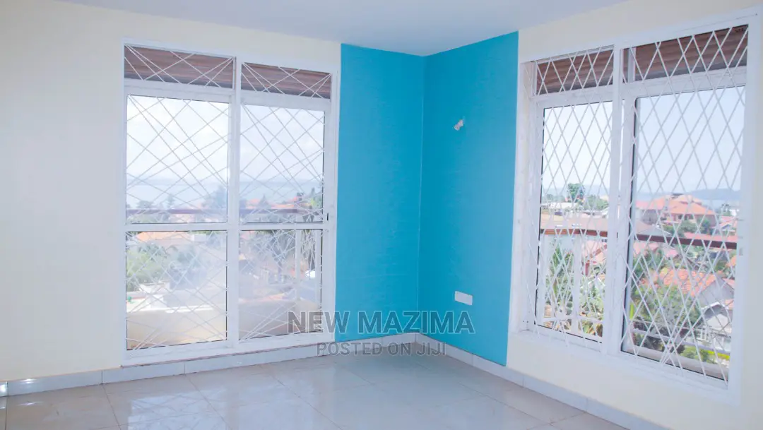 3bdrm Townhouse/Terrace in Muyenga Heights, Central Division for Sale