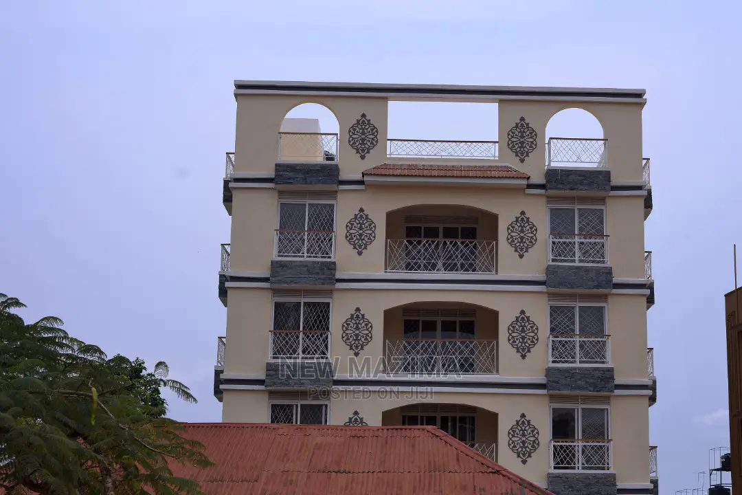 3bdrm Townhouse/Terrace in Muyenga Heights, Central Division for Sale