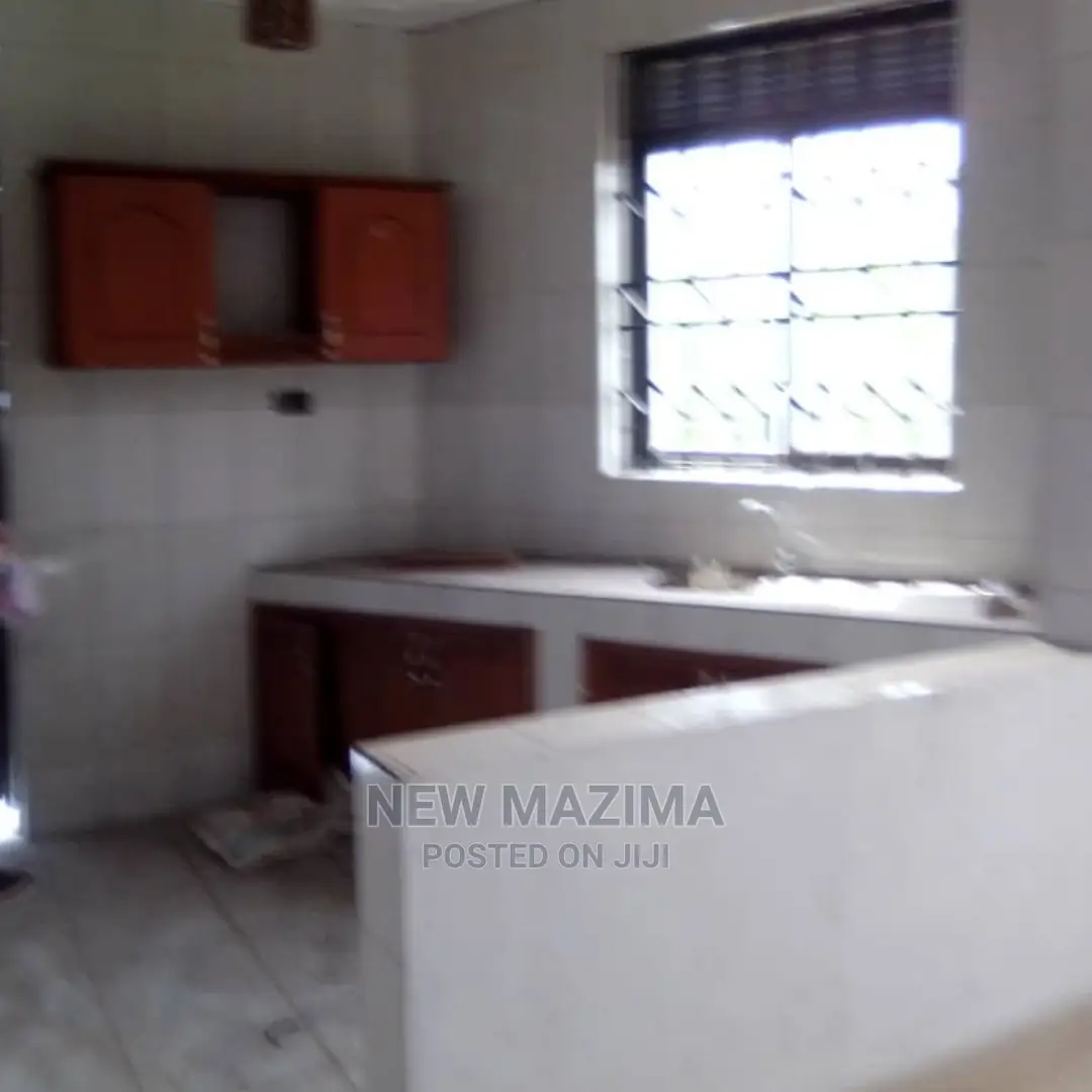 2bdrm Block of Flats in Makindye Kizungu, Central Division for Rent