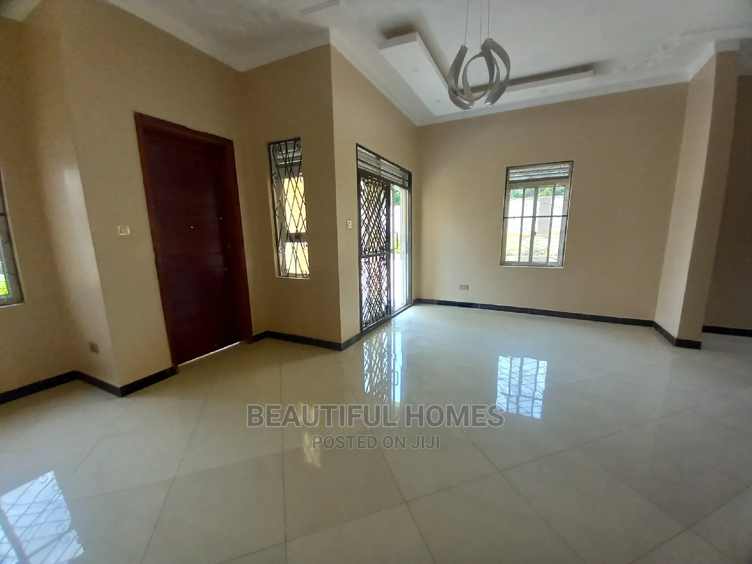 Furnished 4bdrm House in Kira Gated Estate for Sale
