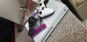 UK Used Xbox One-S Console
