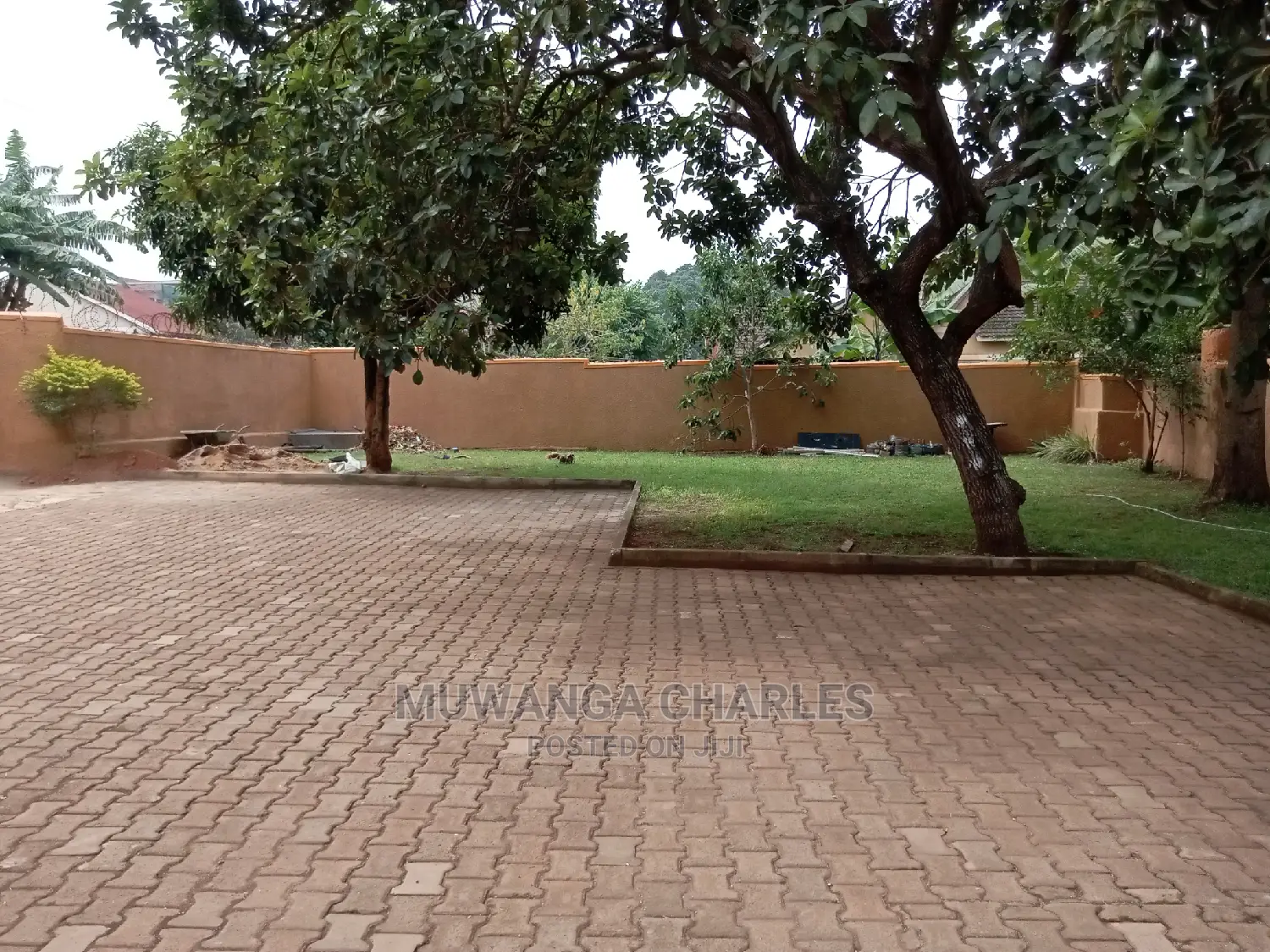 Office for Rent in Bukoto