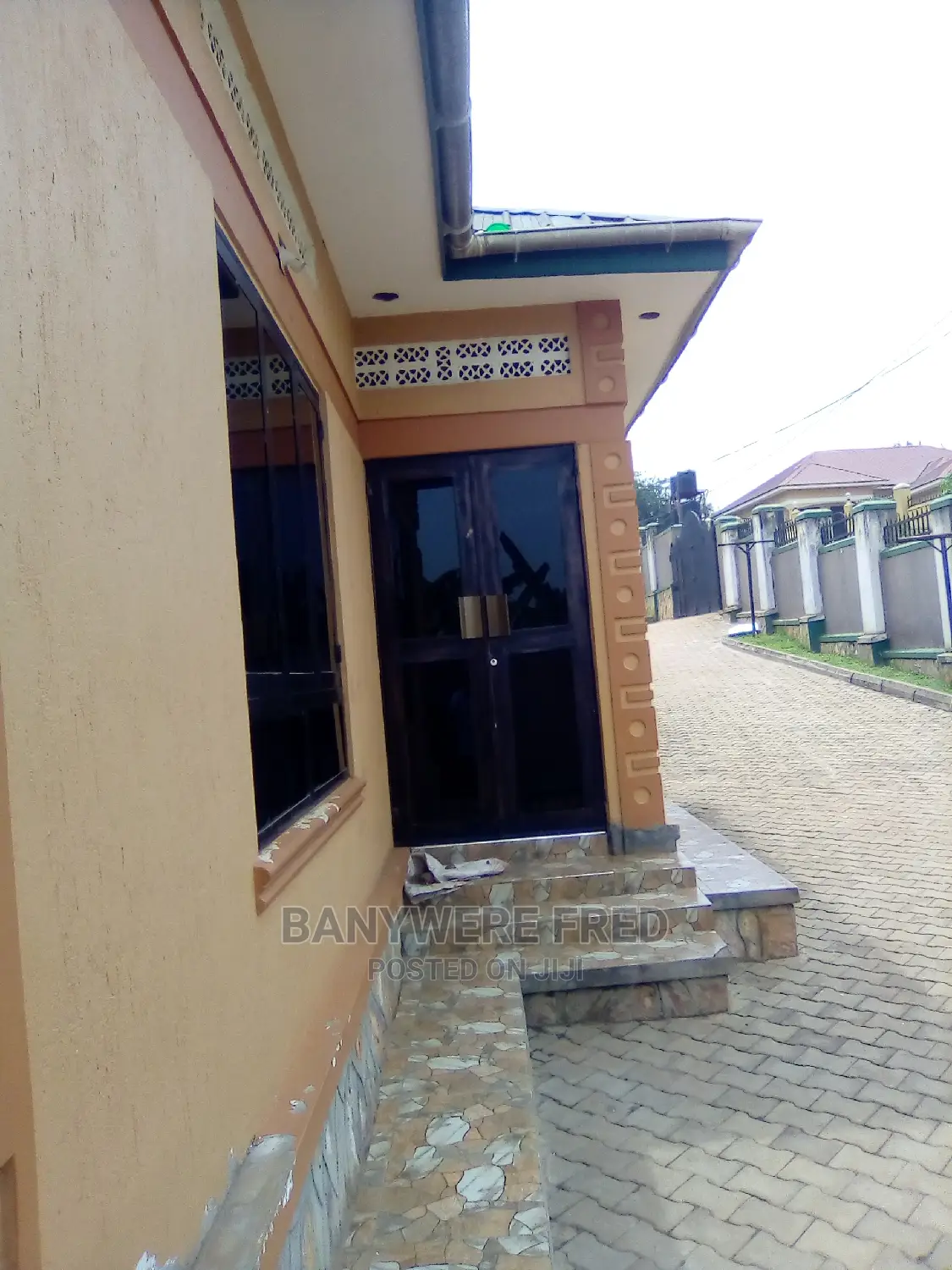 Furnished 2bdrm Bungalow in Goma for Rent
