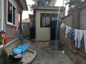Furnished 4bdrm House in Kira Diplomat for Sale