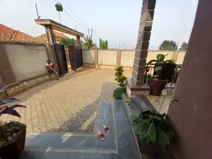 Furnished 4bdrm House in Kira Diplomat for Sale