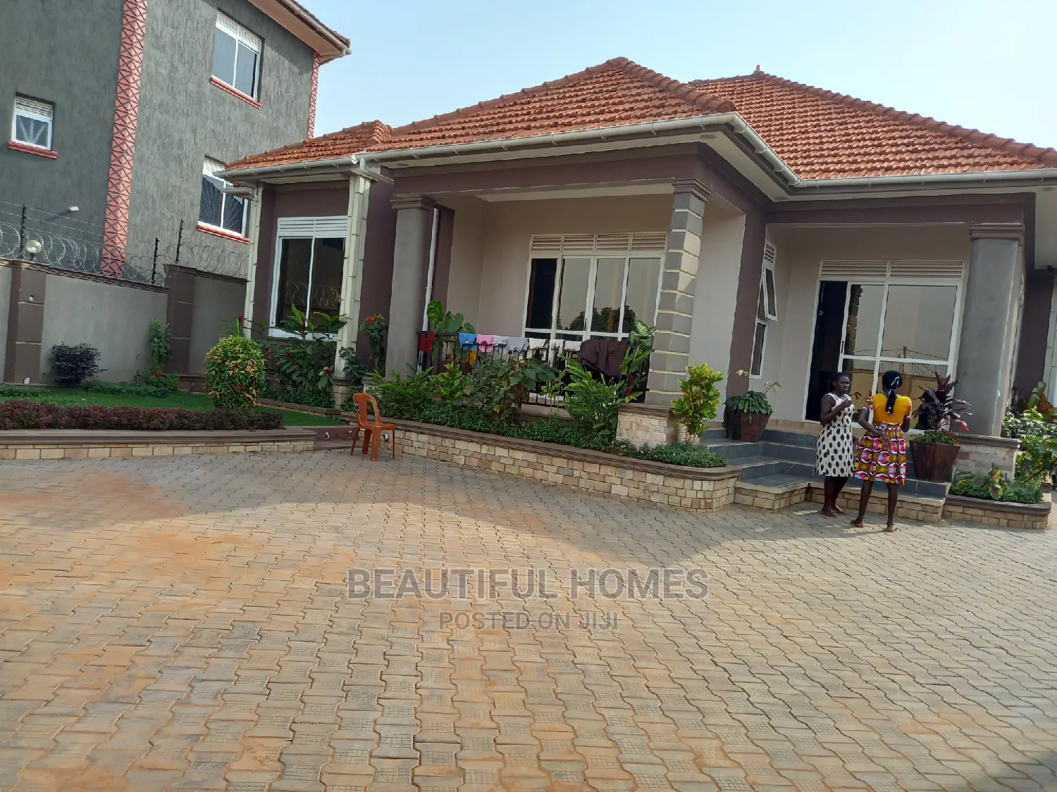 Furnished 4bdrm Bungalow in Kira Upscale for Sale