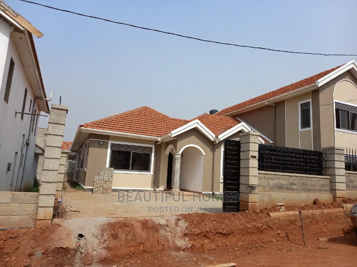 Furnished 4bdrm House in Kira Corporate for Sale