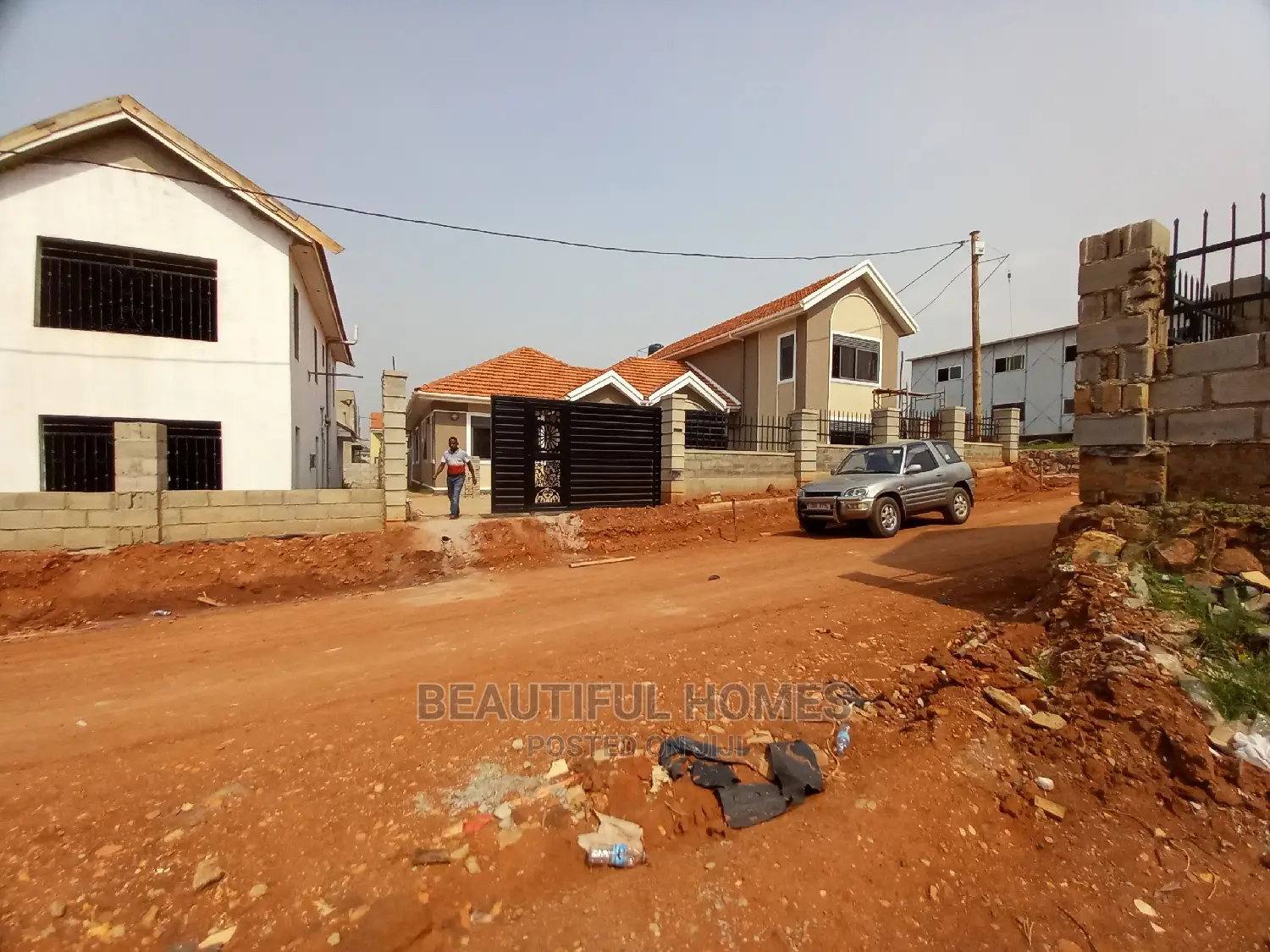 Furnished 4bdrm Duplex in Kira Rich Area for Sale