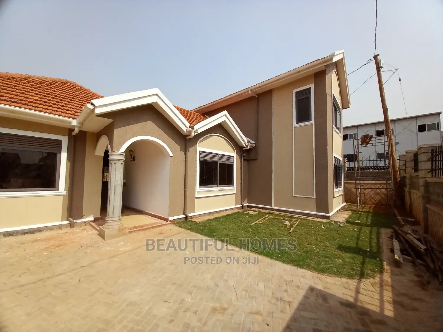 Furnished 4bdrm Mansion in Kira Magnifiscent for Sale