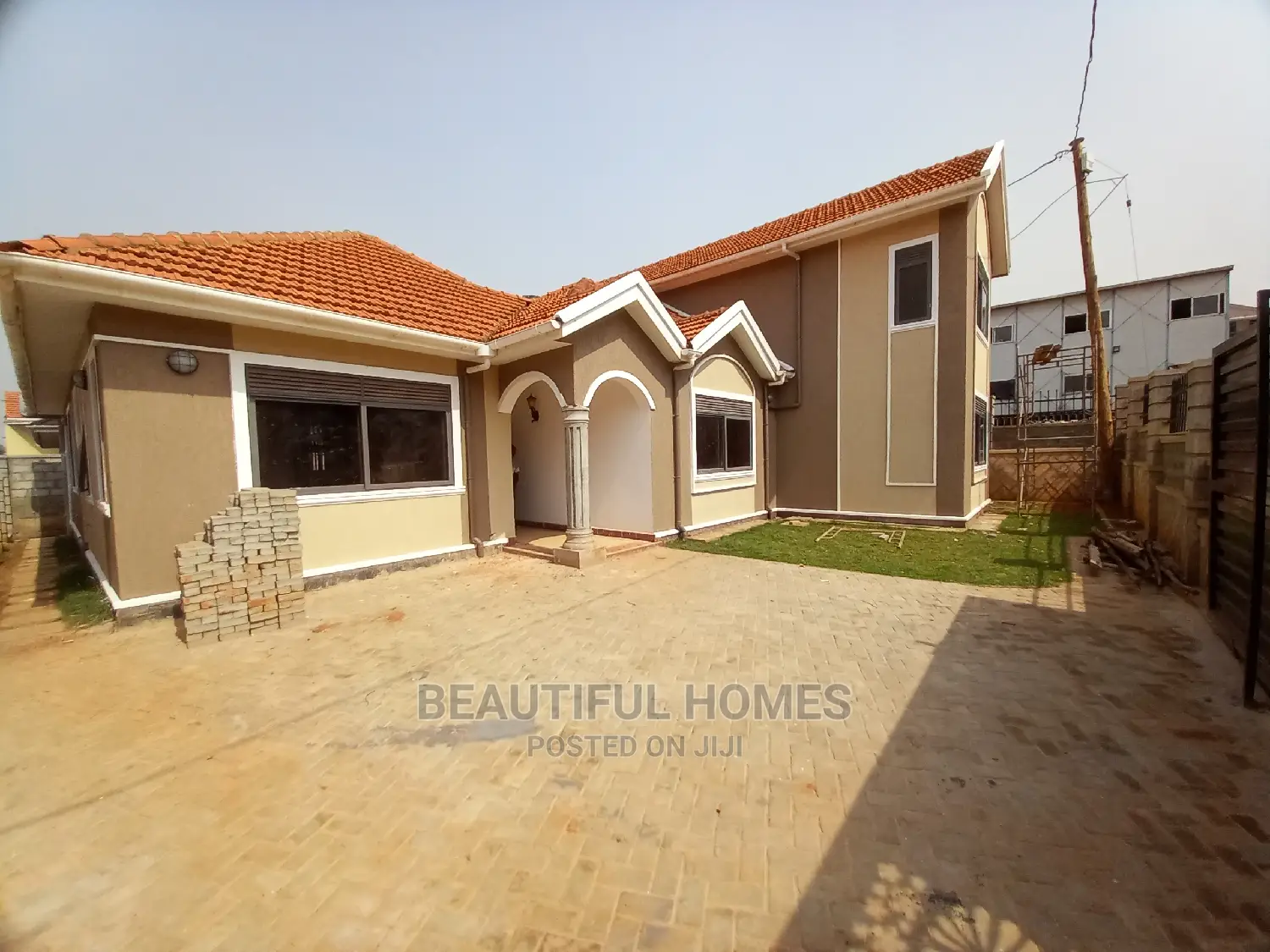 Furnished 4bdrm Duplex in Kira Gated for Sale