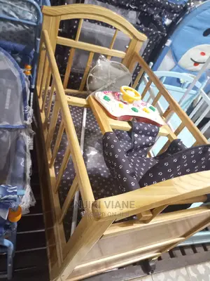 Photo - Baby Crib .