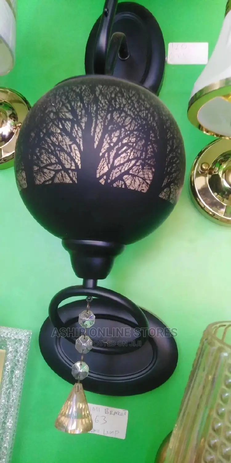 B/W Wall Light /Wall Bracket