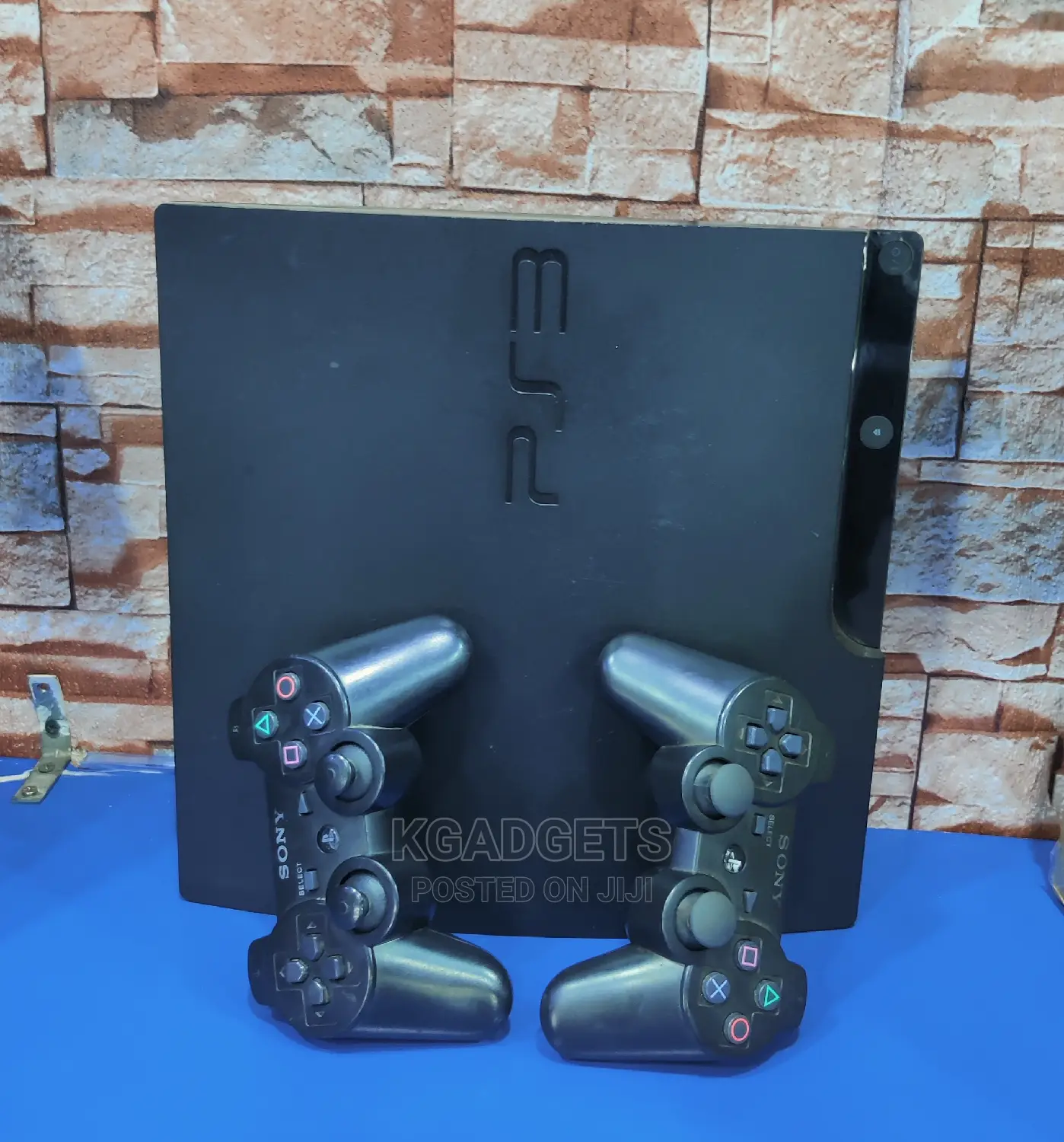 Ps3 Slim With Original Controllers