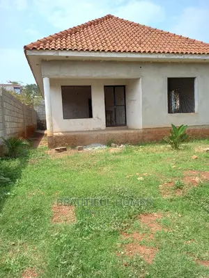 Furnished 3bdrm House in Kira for Sale