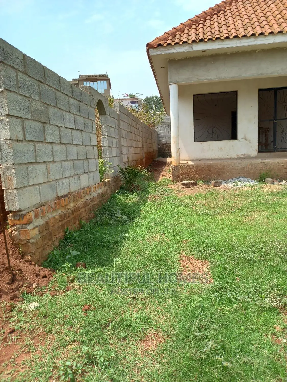 Furnished 3bdrm House in Kira for Sale