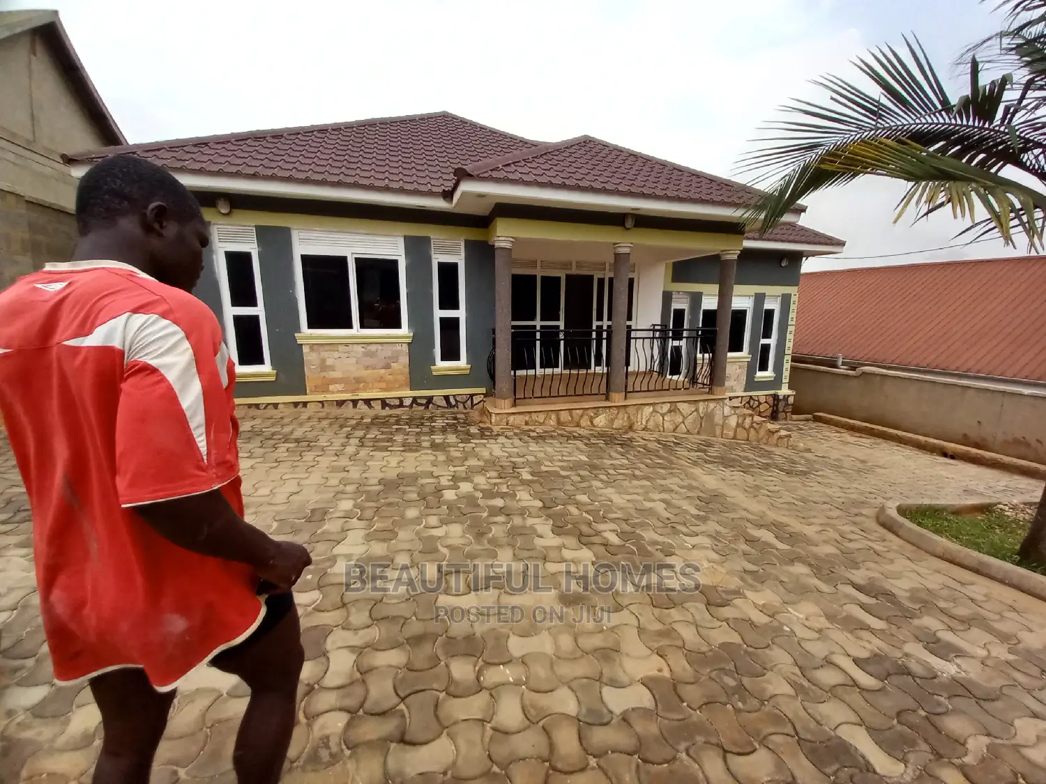 Furnished 3bdrm House in Kira for Sale