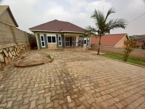 Furnished 3bdrm House in Kira for Sale