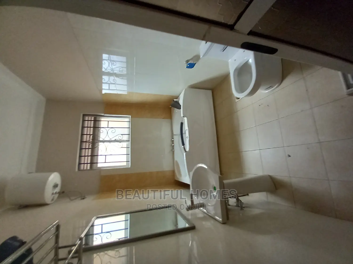 Furnished 4bdrm House in Tarmacked Estate, Kira for Sale