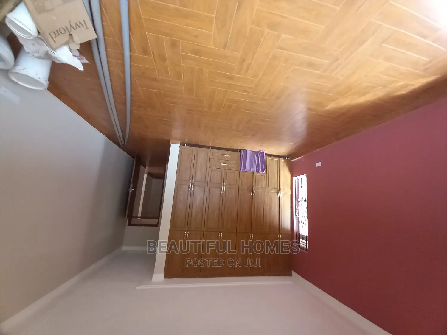 Furnished 4bdrm House in Tarmacked Estate, Kira for Sale