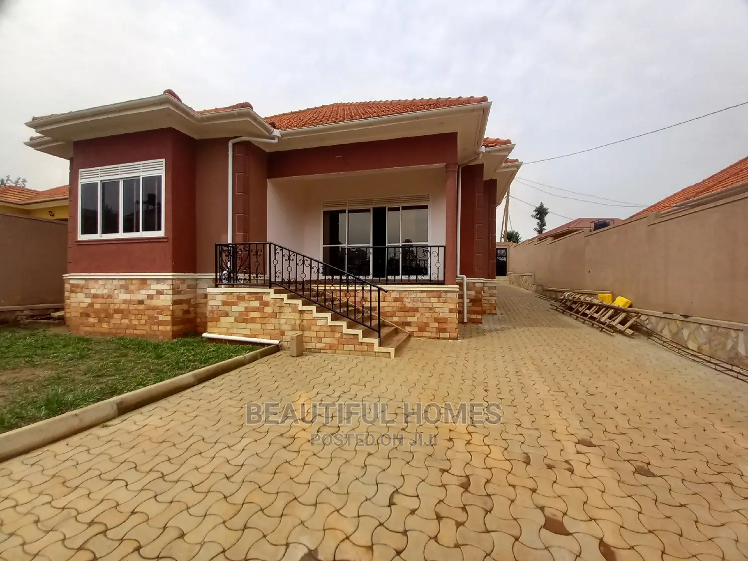 Furnished 4bdrm House in Ministers Village, Kira for Sale