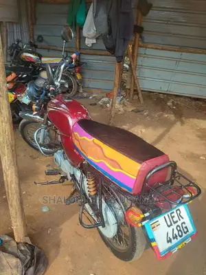 Bajaj RE 2021 Green