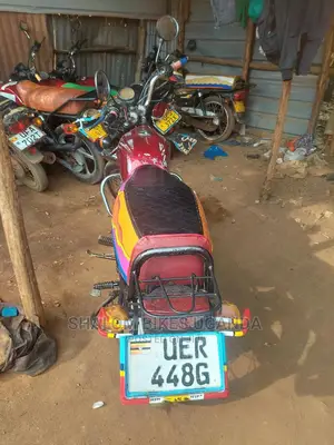Bajaj RE 2021 Green