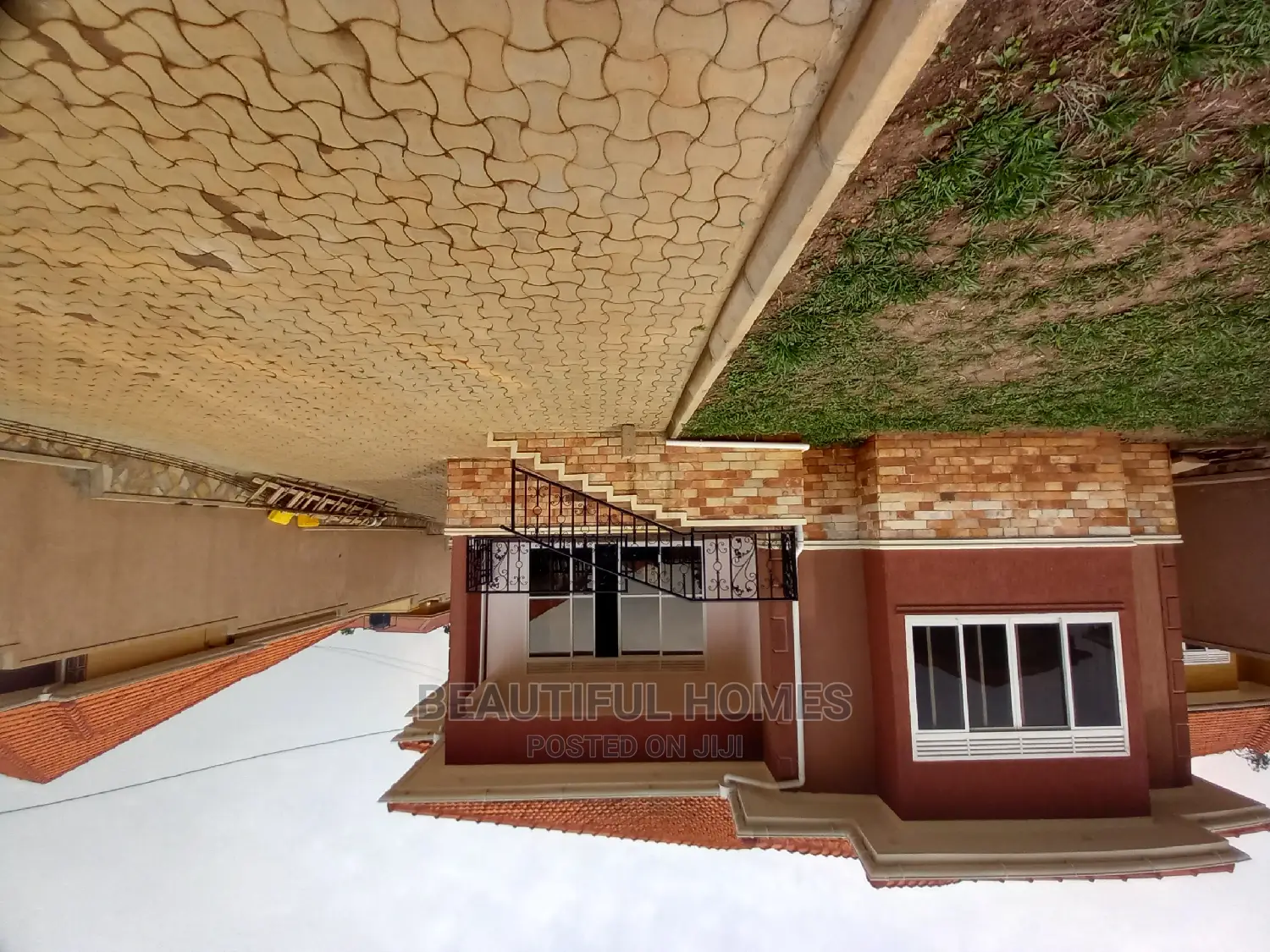Furnished 4bdrm Bungalow in Kira Diplomat Estate for Sale