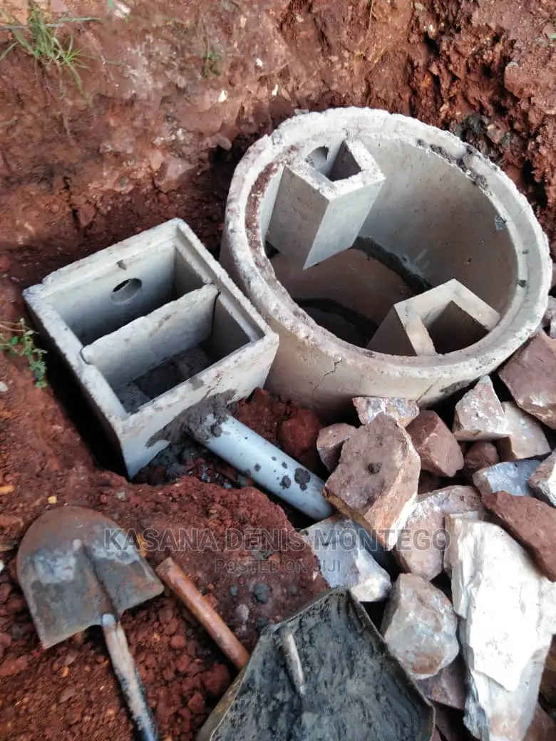 Septic Toilet Tank Construction