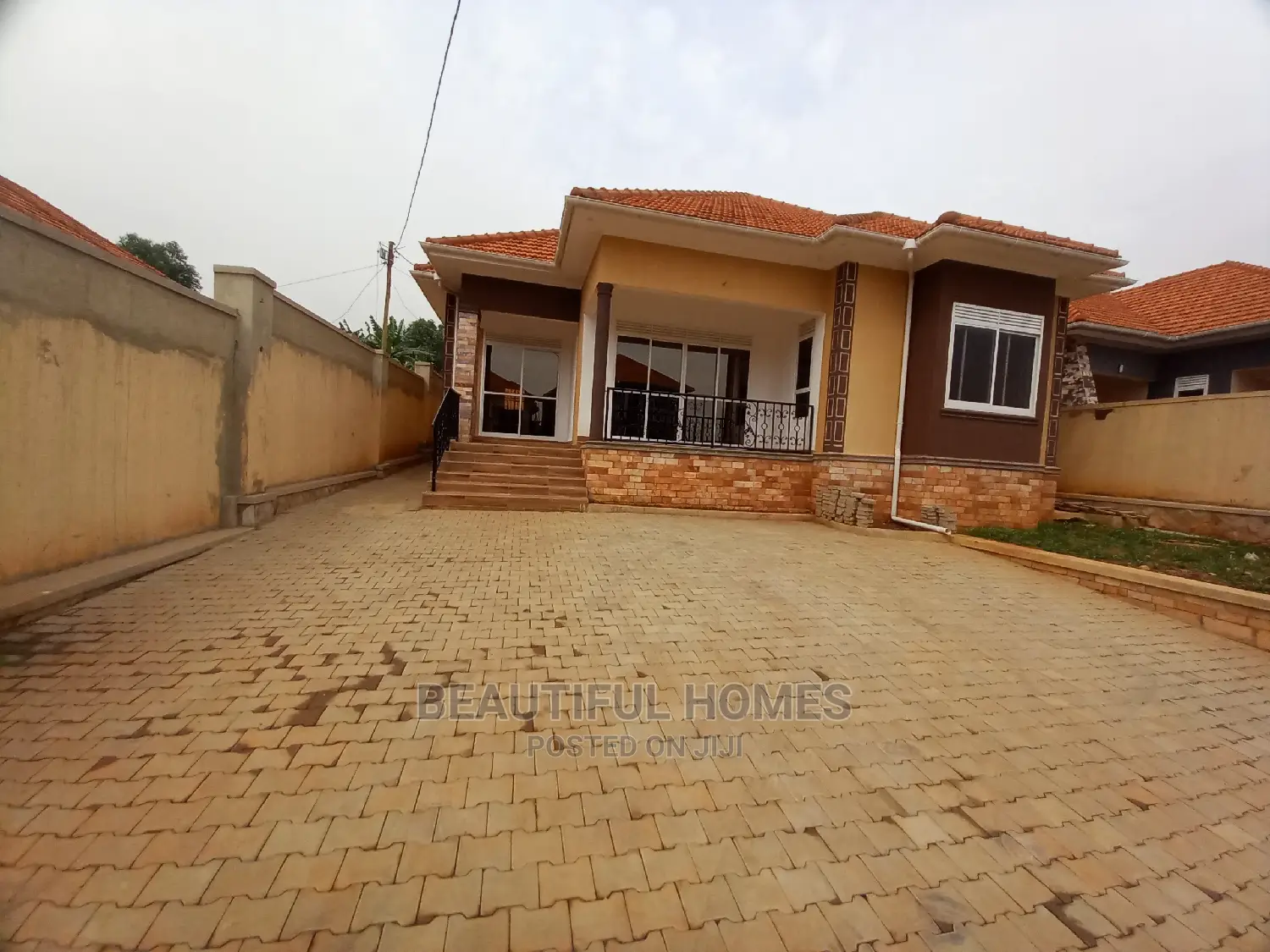 Furnished 4bdrm Bungalow in Kira Wealthy Estate for Sale
