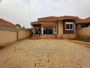 Furnished 4bdrm House in Tarmacked Lane, Kira for Sale
